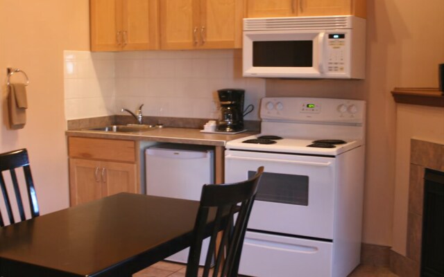 Happy Trails Campground & Cabins