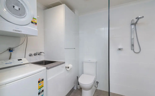 Seascape Holidays - Coral Apartments