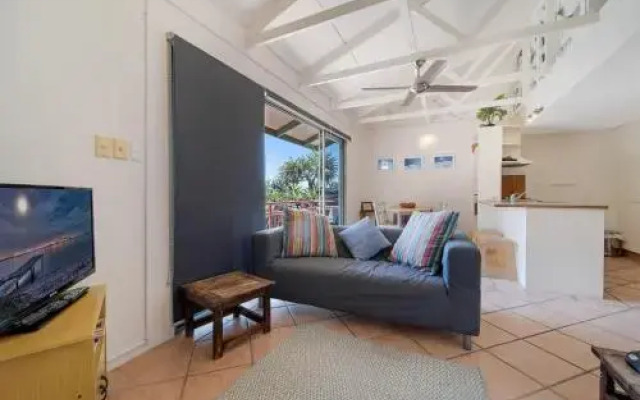 16 Pt Lookout Beach Resort