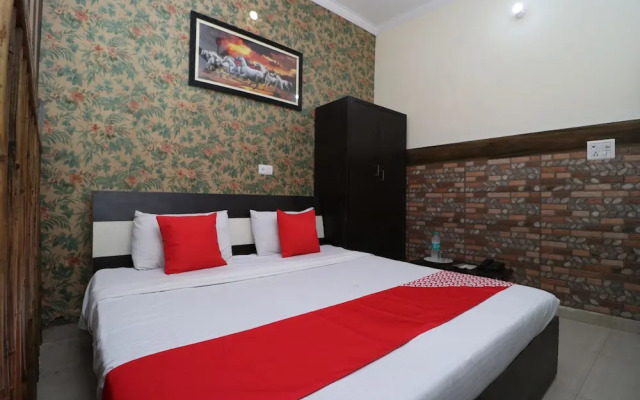 Welcome Lounge by OYO Rooms