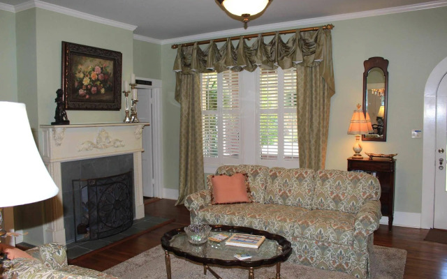 The Good House B&B