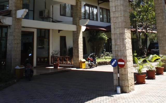Surya Pesona Beach Hotel