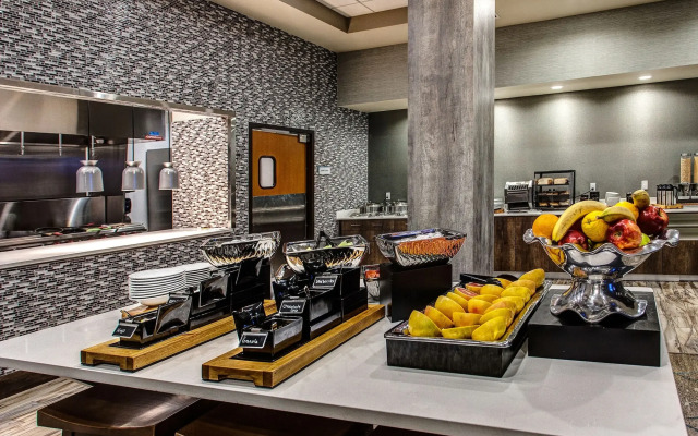 Hilton Garden Inn Topeka