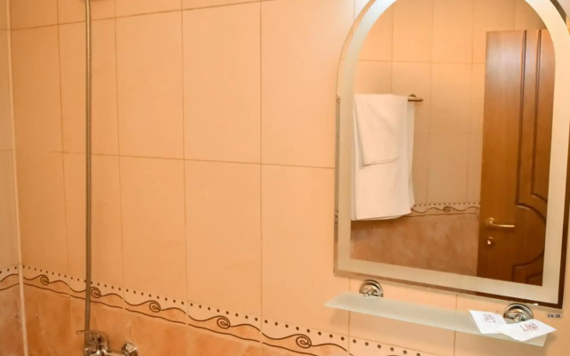 Lina Guest House