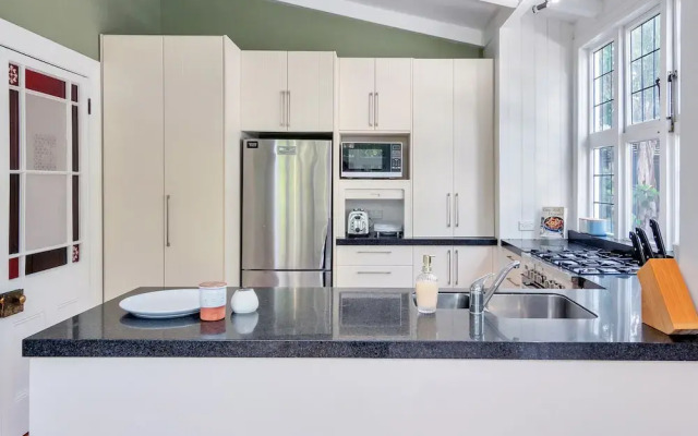 Classic 3 Bedroom Home near Ponsonby Rd