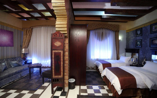 Roomi Suites Hotel