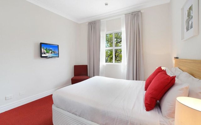 Sydney Airport Suites