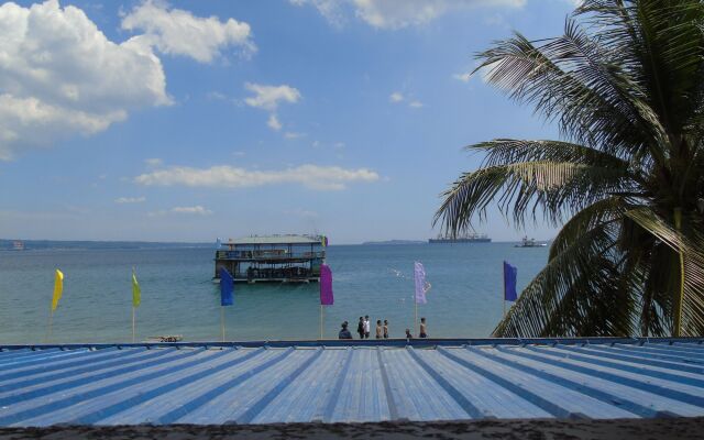 Blue Rock Beach Resort