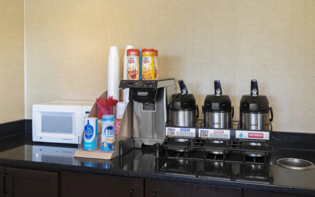 Red Roof Inn Cincinnati - Sharonville