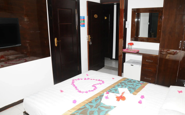 Le Flamboyant Hotel