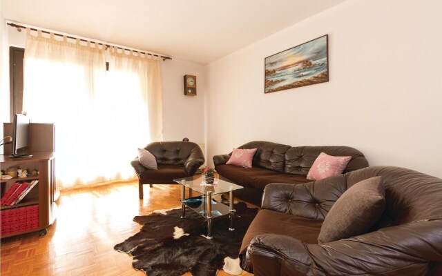 Stunning Apartment in Fazana With 2 Bedrooms and Wifi