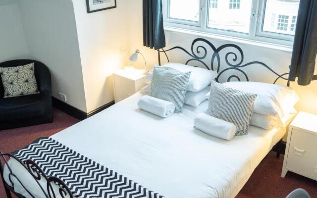 Upper Rock Rooms