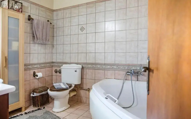 Riverside Villa 8 Persons With Access to the sea