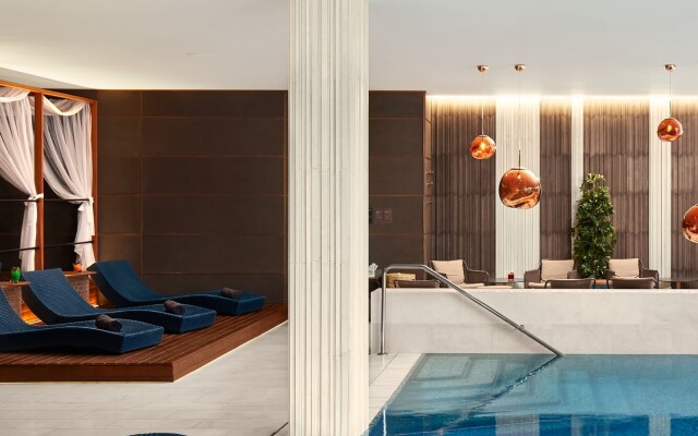 Crystal House Suite Hotel & SPA