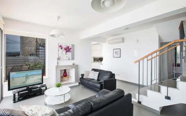 Latchi Holiday Villa Ev21