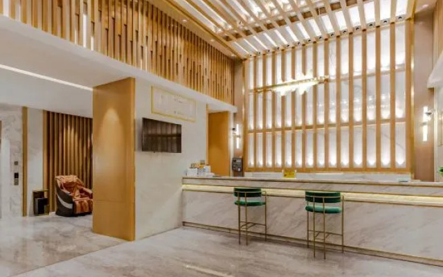 Chizhou Daqianmen Light Luxury Hotel