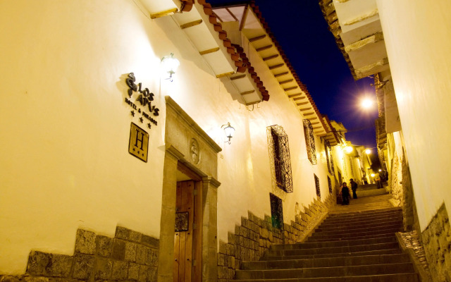 Hotel & Mirador Los Apus