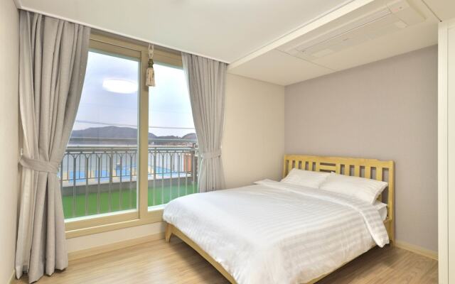 Geoje Jisefo Family Residence