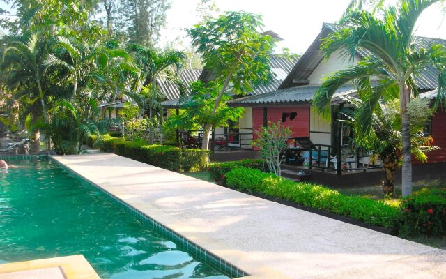 lantascenic bungalow