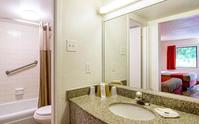 Motel 6 Starke, FL