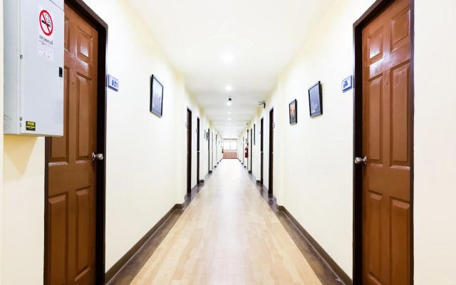 Luck Swan Boutique (SHA Plus+)