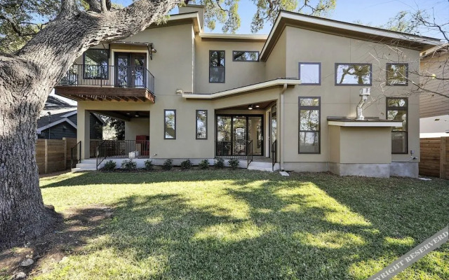 Oak Tree Elegance in Austin by RedAwning