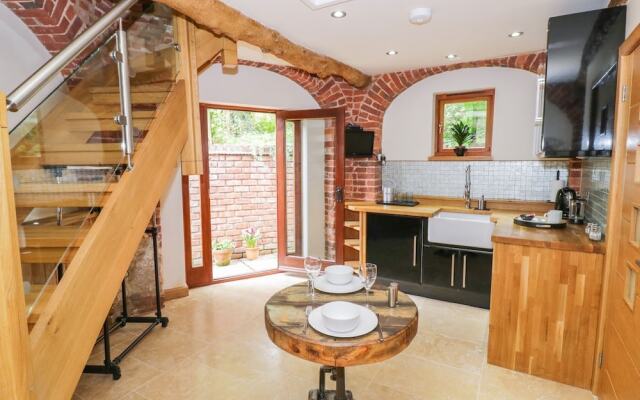 The Hyde Dovecote Kinver, pet Friendly Holiday let
