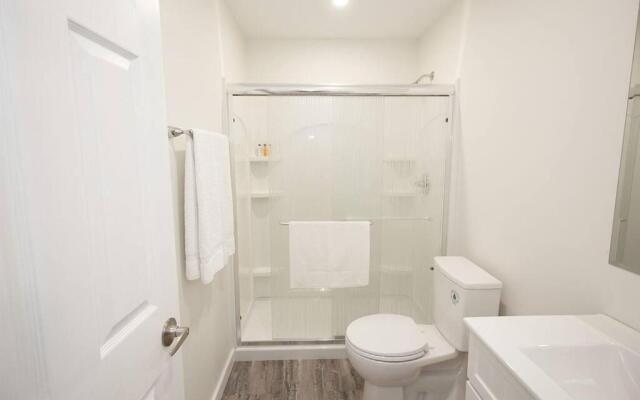 Gorgeous 4 Bedroom Townhouse in South Winnipeg