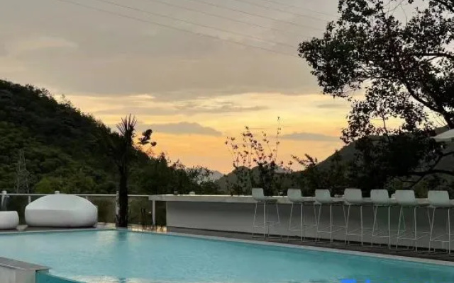 Mogan Xingye Star · Space-Themed Infinity Pool Garden Designer Boutique Stay – Pool – Huzhou