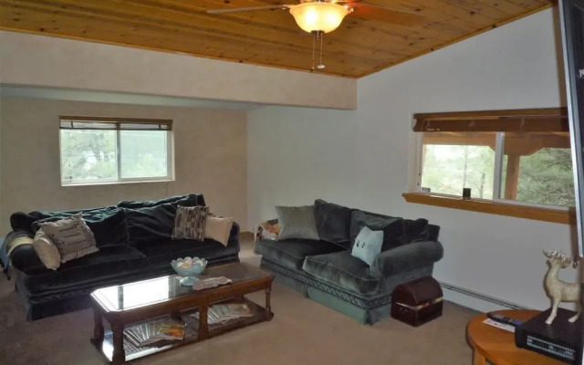 Pine Mountain Retreat