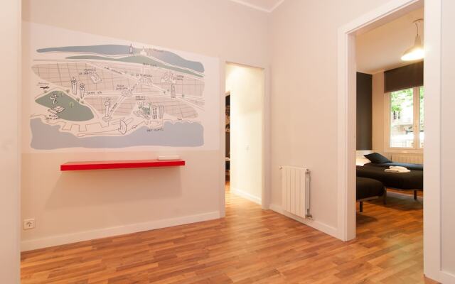 BBarcelona Gaudi Avenue Flats