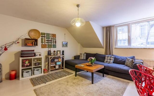 Cozy and Eclectic Apartment near Trendy Attractions of Tesvikiye