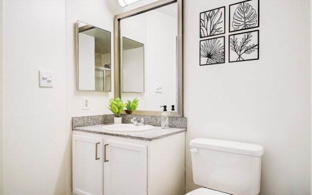 TWO CozySuites with Skybridge Access 1