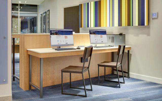Holiday Inn Express Kermit by IHG