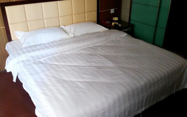 Wuhan Yanlong Business Hotel