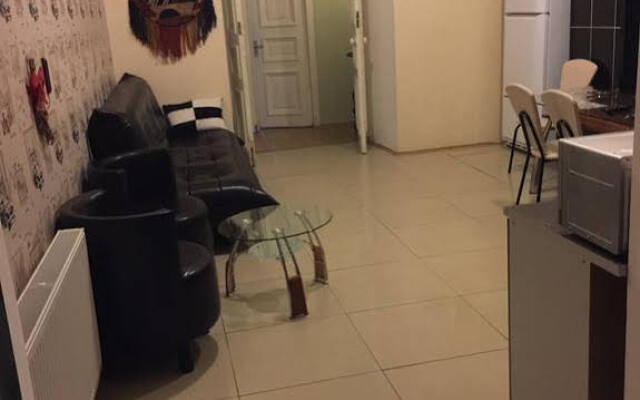 Apartment on Arutin Saiatnova