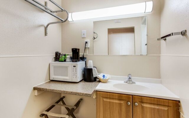 Rodeway Inn & Suites Raton