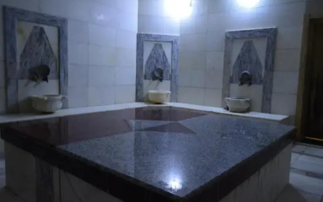 Orcas Imperial Palace