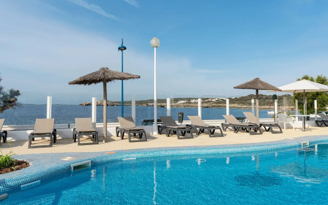 AluaSun Far Menorca Hotel
