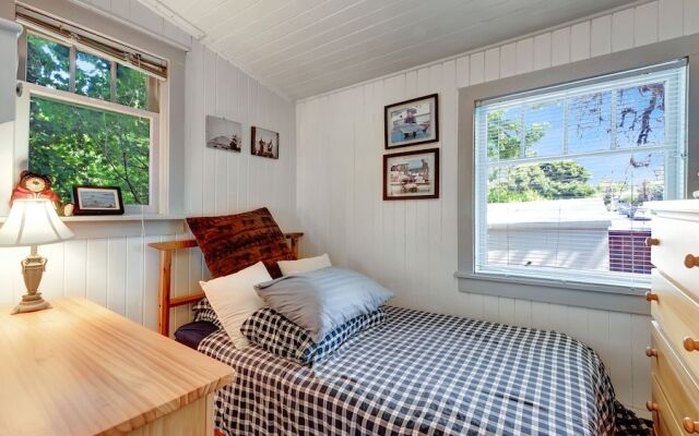 San Jose Cottage in the Heart of James Bay