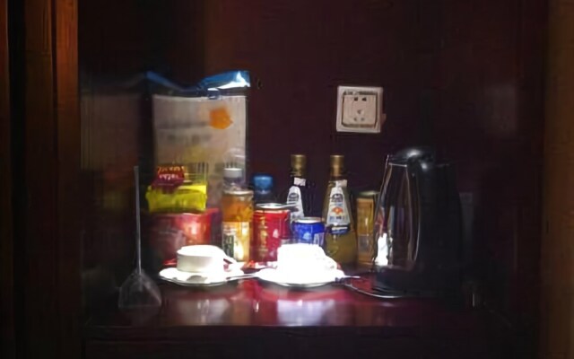 Q+ Hua Qiao Hotel