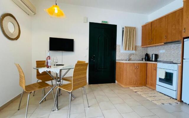 Panoramic sea view1bedroom Apart.Glyfada beach2-4p