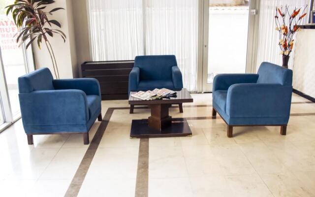 Centrum Business Hotel