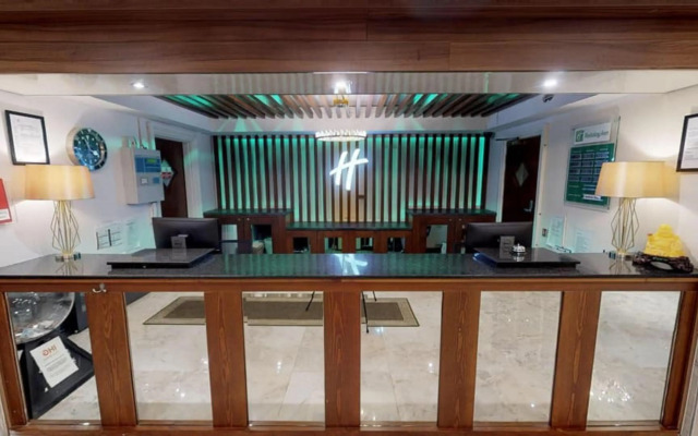 OYO Tong Park Hotel