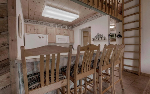 4 Oclock Ski in Ski out