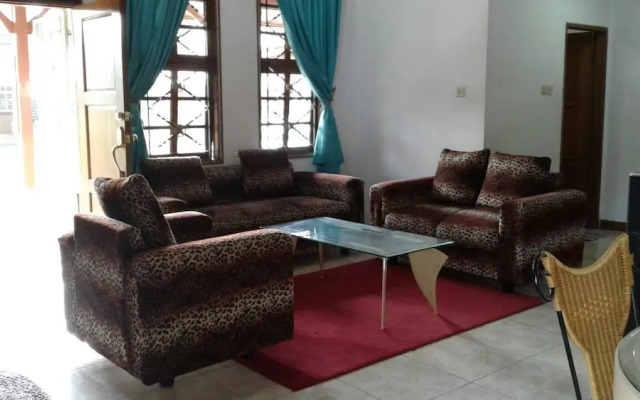 Villa Kota Bunga Anyelir