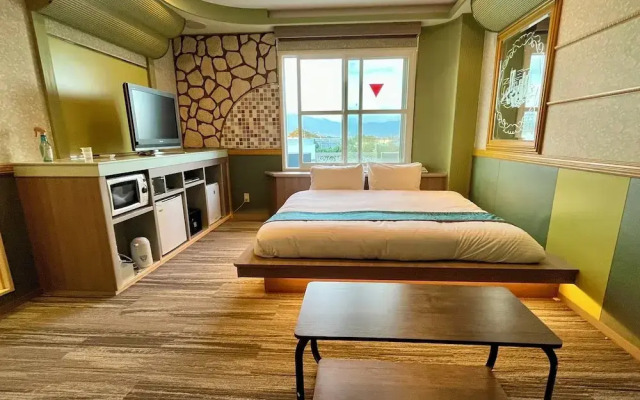 Fuji Outlet Hot Spring Hotel