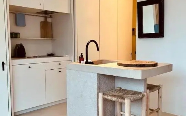 Suite 133 hotel studio