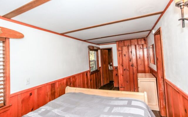 Ski Bunny Lodge
