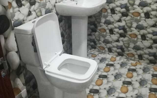 City Royal White Tourist Rest